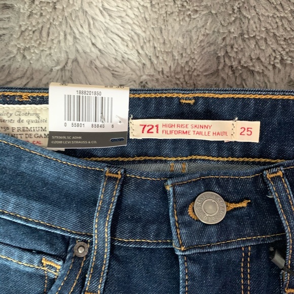 NWT Levi’s High Rise Skinny Jeans - Sz 25 - Picture 6 of 7